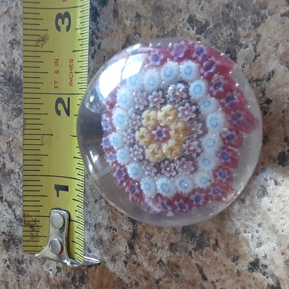 Small Murano(made In Italy) Paperweight - Picture 2 of 6